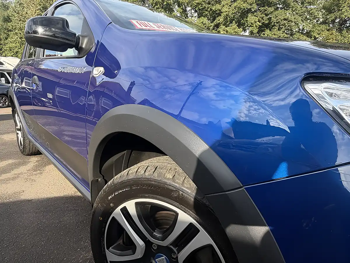 Used 2020 Dacia Sandero Stepway Se Twenty Blue - Interior and Exterior details 11