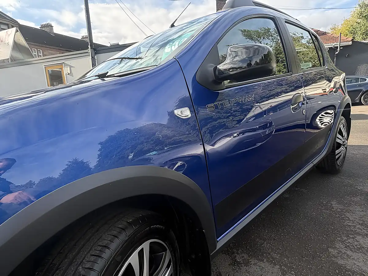 Used 2020 Dacia Sandero Stepway Se Twenty Blue - Interior and Exterior details 12