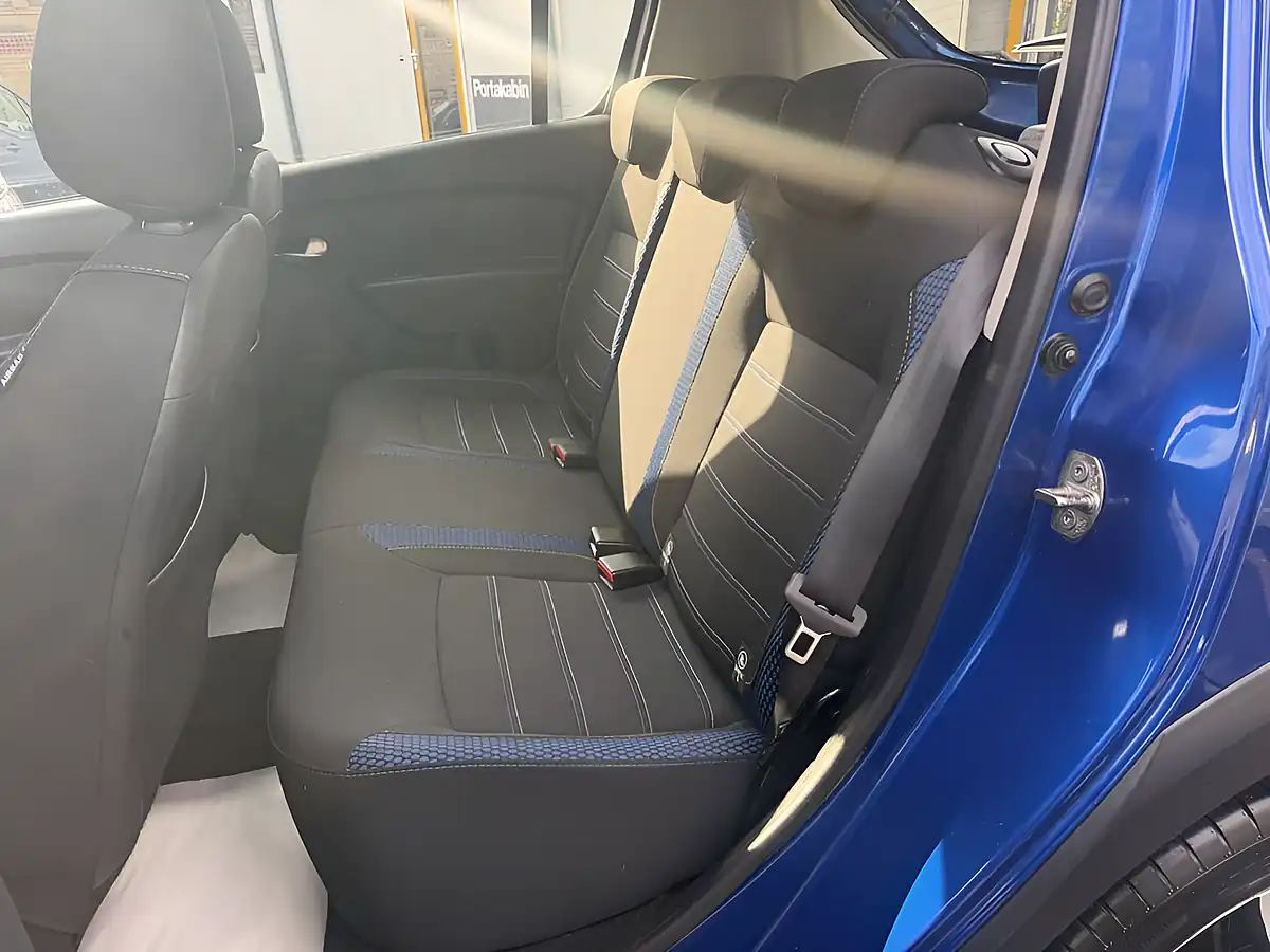Used 2020 Dacia Sandero Stepway Se Twenty Blue - Interior and Exterior details 15