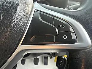 Used 2020 Dacia Sandero Stepway Se Twenty Blue - Interior and Exterior details 6