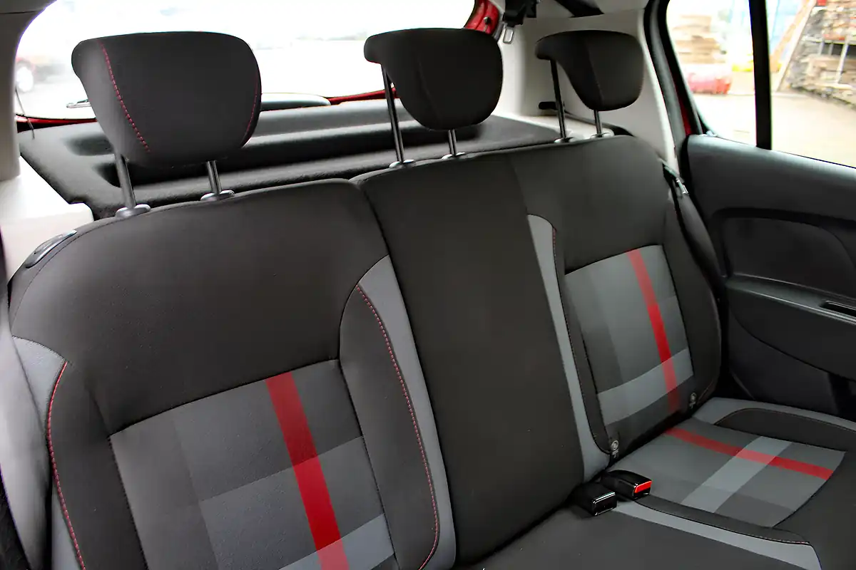 Used 2020 Dacia Sandero Stepway Techroad Red - Interior and Exterior details 13