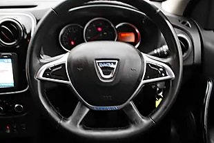 Used 2020 Dacia Sandero Stepway Techroad Red - Interior and Exterior details 17