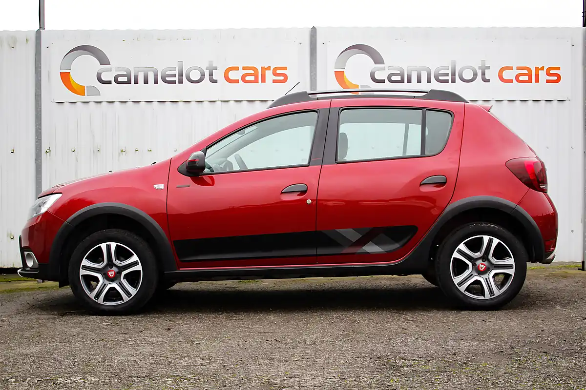Used 2020 Dacia Sandero Stepway Techroad Red - Interior and Exterior details 4