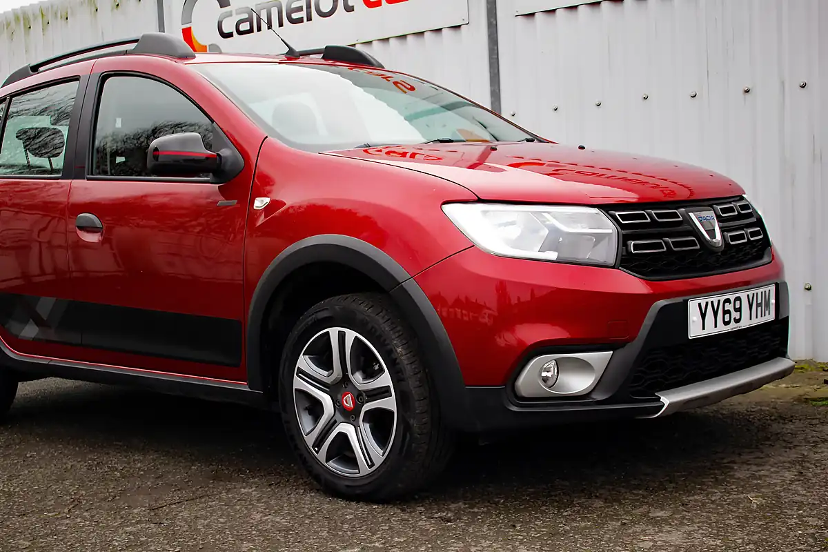 Used 2020 Dacia Sandero Stepway Techroad Red - Interior and Exterior details 9