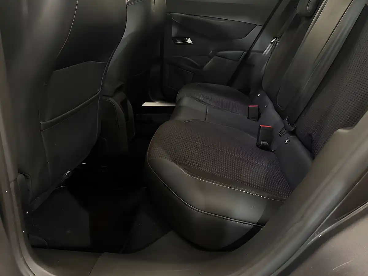 Used 2020 DS Automobiles 4 Performance Line Crossback Grey - Interior and Exterior details 17