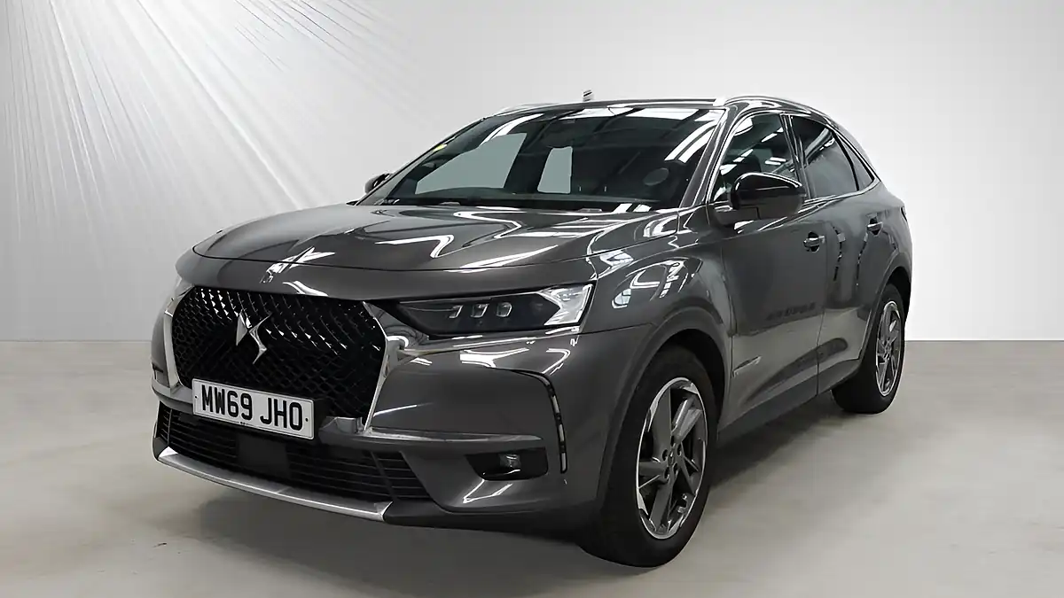 Used 2020 DS Automobiles 4 Prestige Crossback Grey - Interior and Exterior details 4