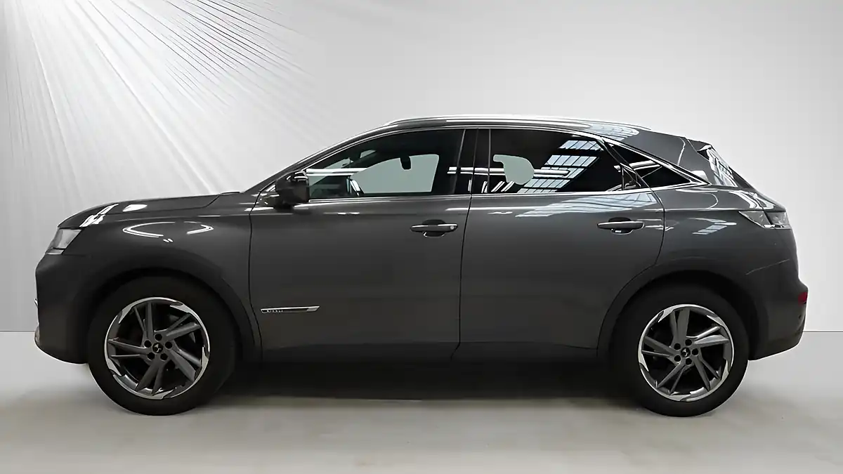 Used 2020 DS Automobiles 4 Prestige Crossback Grey - Interior and Exterior details 6