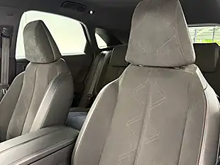 Used 2020 DS Automobiles DS 7 Performance Line Crossback Platinum Grey - Interior and Exterior details 15