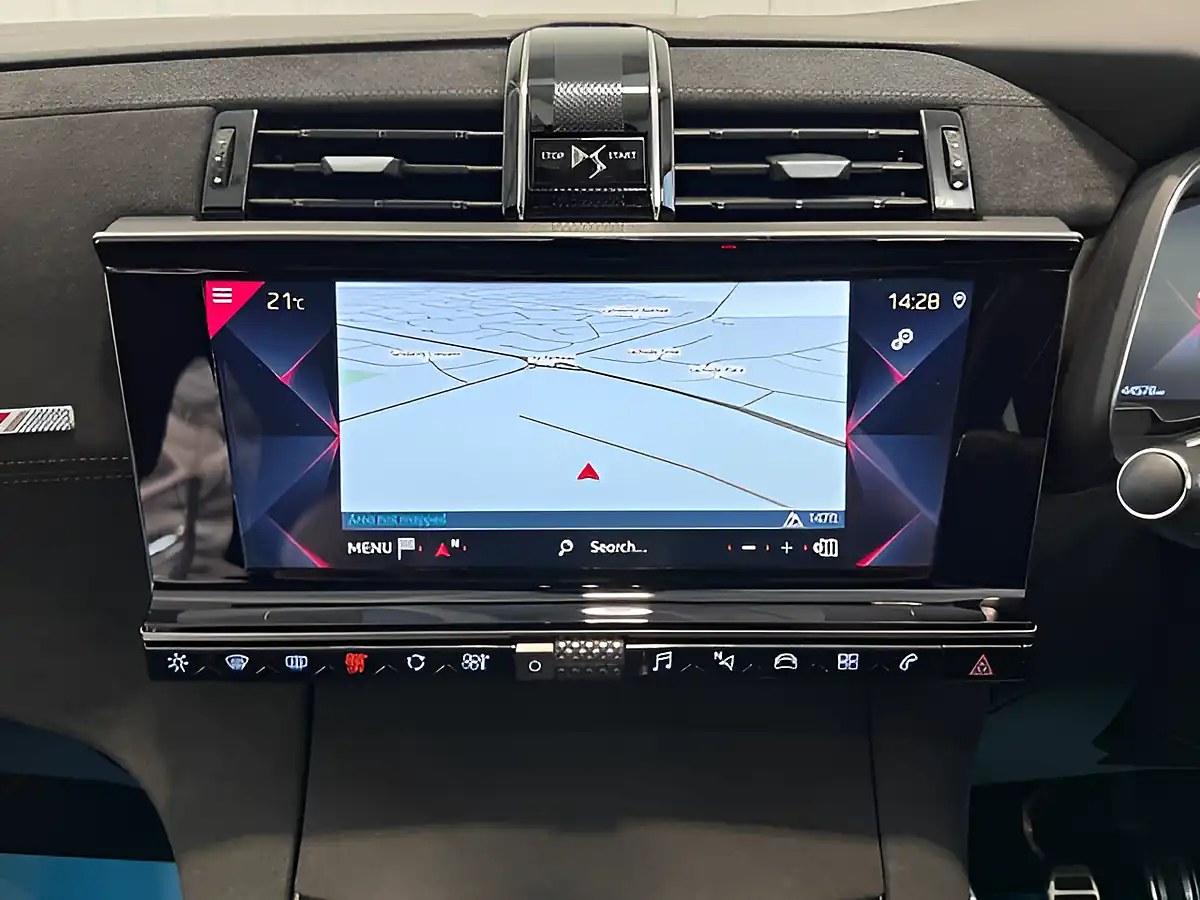 Used 2020 DS Automobiles DS 7 Performance Line Crossback Platinum Grey - Interior and Exterior details 17