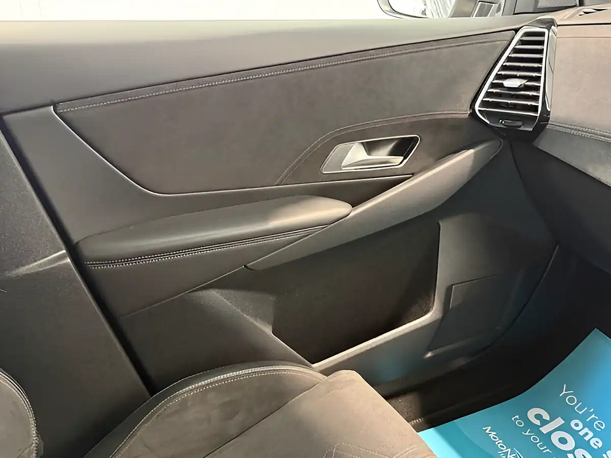 Used 2020 DS Automobiles DS 7 Performance Line Crossback Platinum Grey - Interior and Exterior details 20