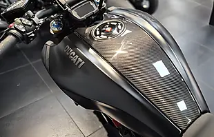 Used 2020 Ducati Diavel 1260 S Stealth Black - Interior and Exterior details 13