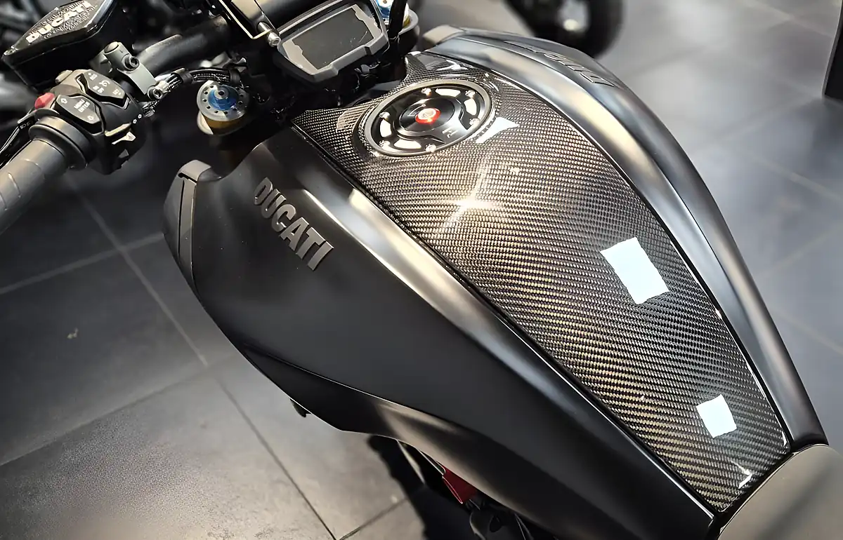Used 2020 Ducati Diavel 1260 S Stealth Black - Interior and Exterior details 13