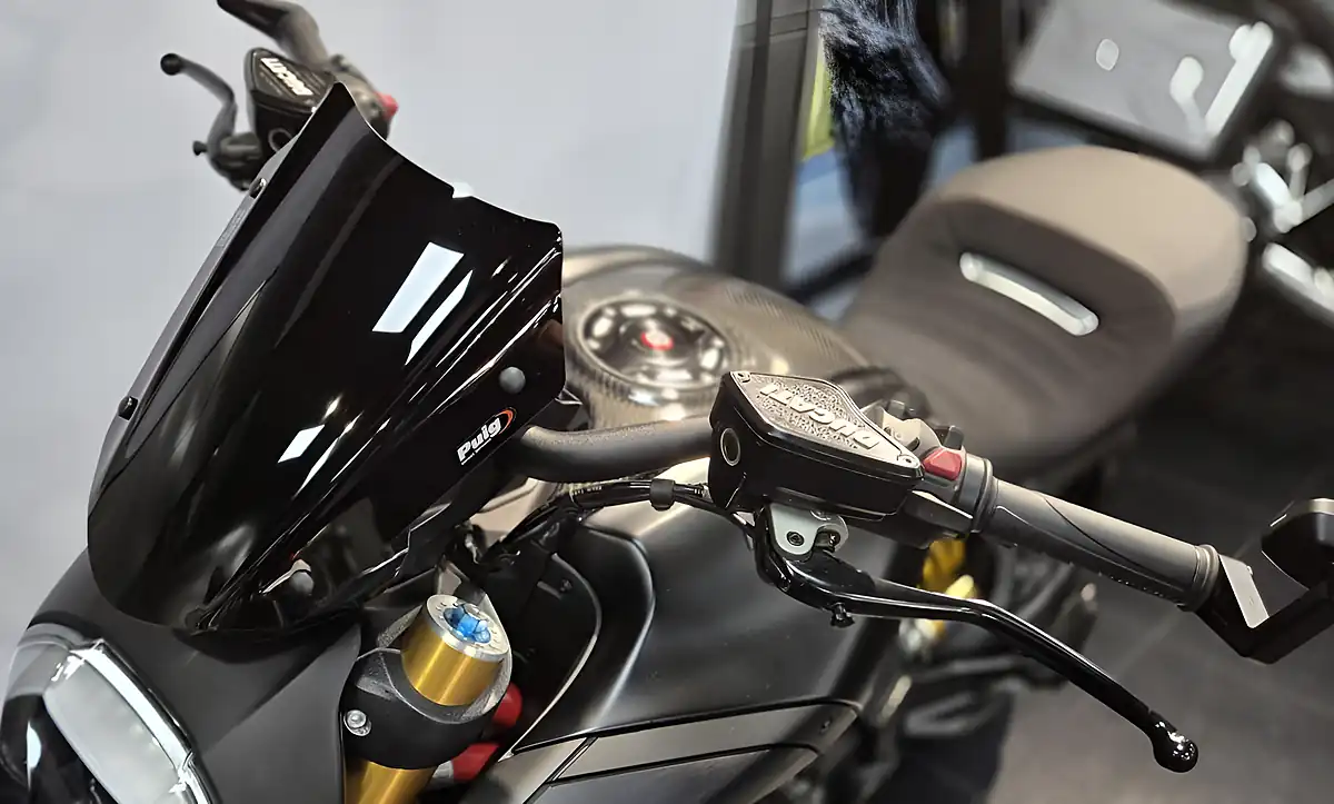 Used 2020 Ducati Diavel 1260 S Stealth Black - Interior and Exterior details 15