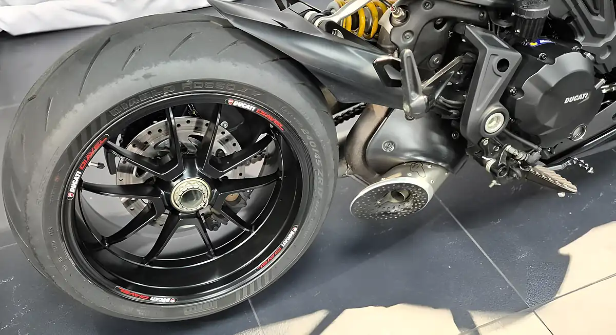 Used 2020 Ducati Diavel 1260 S Stealth Black - Interior and Exterior details 4