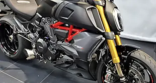 Used 2020 Ducati Diavel 1260 S Stealth Black - Interior and Exterior details 7