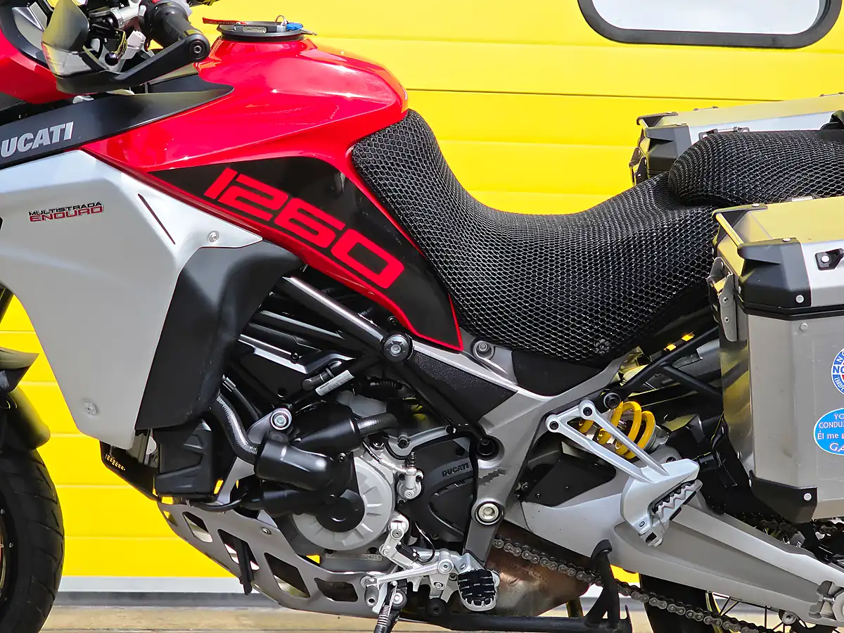Used 2020 Ducati Multistrada 1260 S Enduro Red - Interior and Exterior details 9