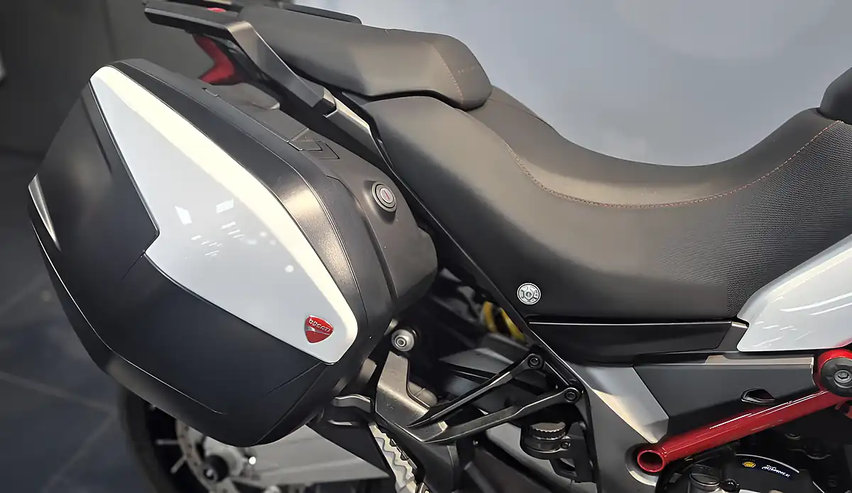 Used 2020 Ducati Multistrada 950 S Spoked Gp White - Interior and Exterior details 14