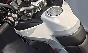 Used 2020 Ducati Multistrada 950 S Spoked Gp White - Interior and Exterior details 10