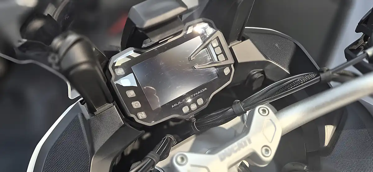 Used 2020 Ducati Multistrada 950 S Spoked Gp White - Interior and Exterior details 13
