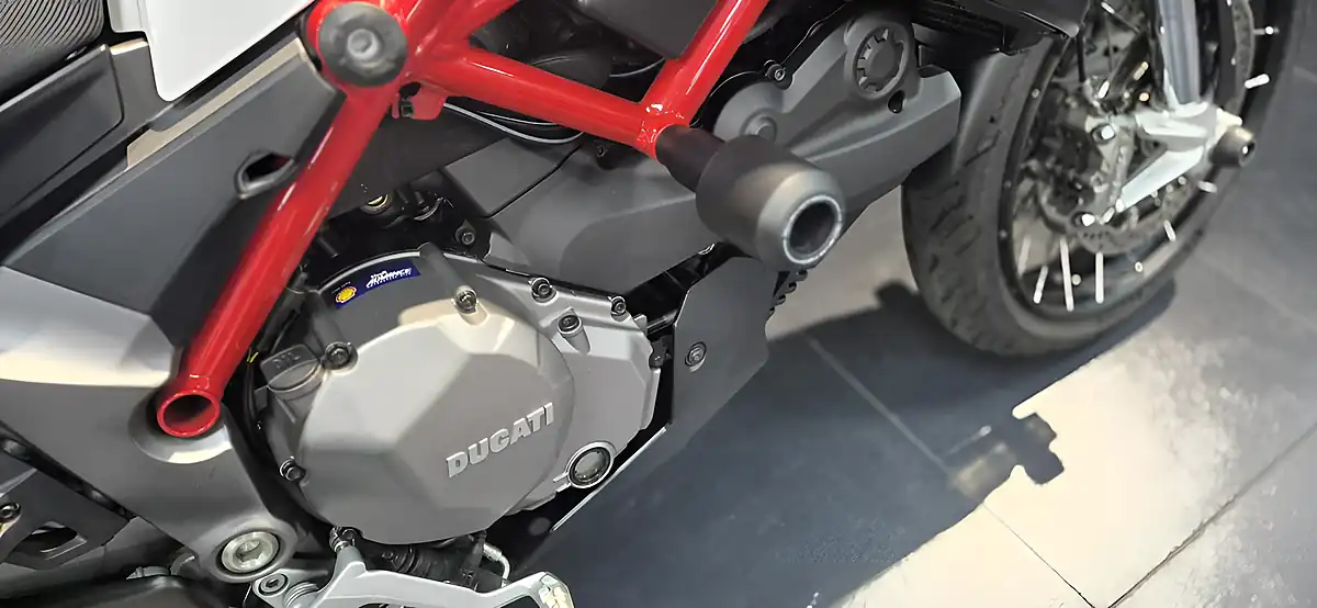 Used 2020 Ducati Multistrada 950 S Spoked Gp White - Interior and Exterior details 16