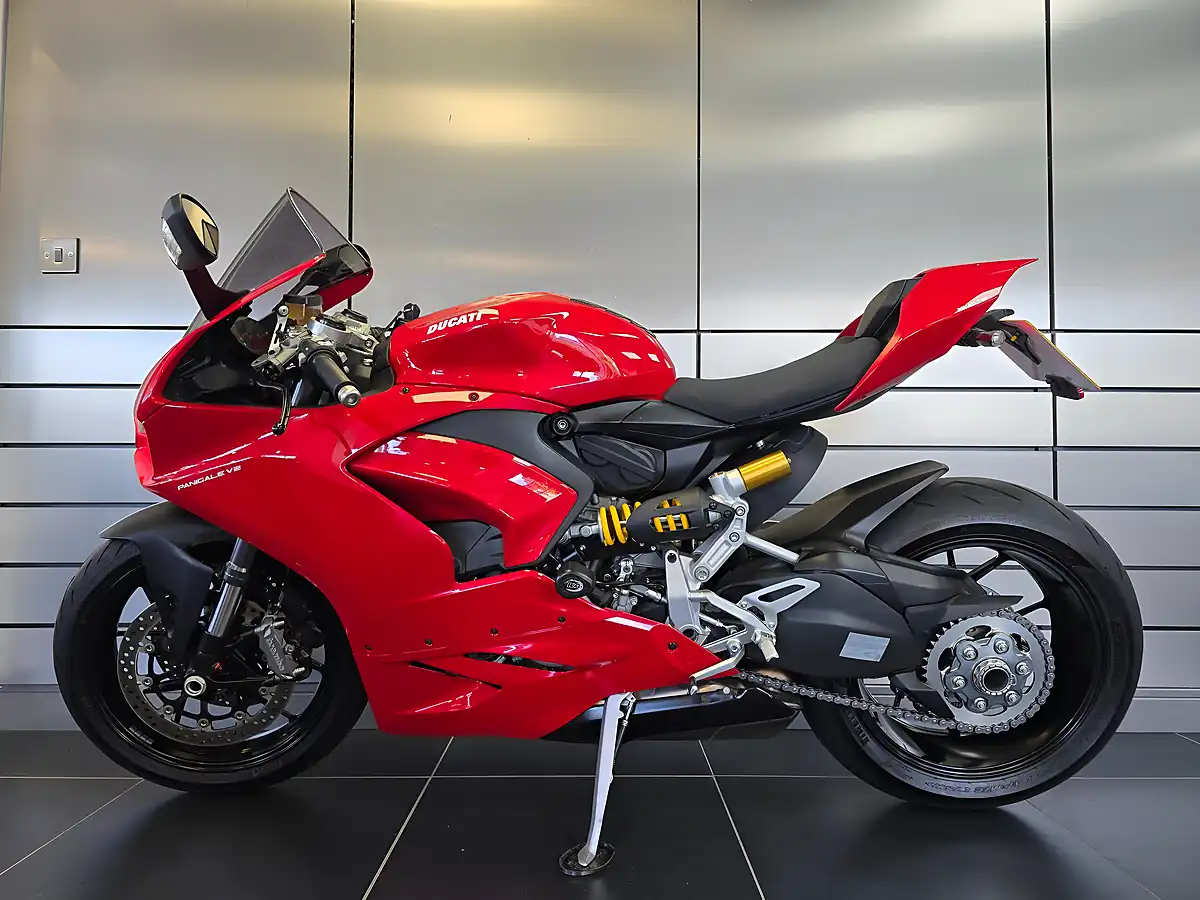 Used 2020 Ducati Panigale V2 Red - Interior and Exterior details 14
