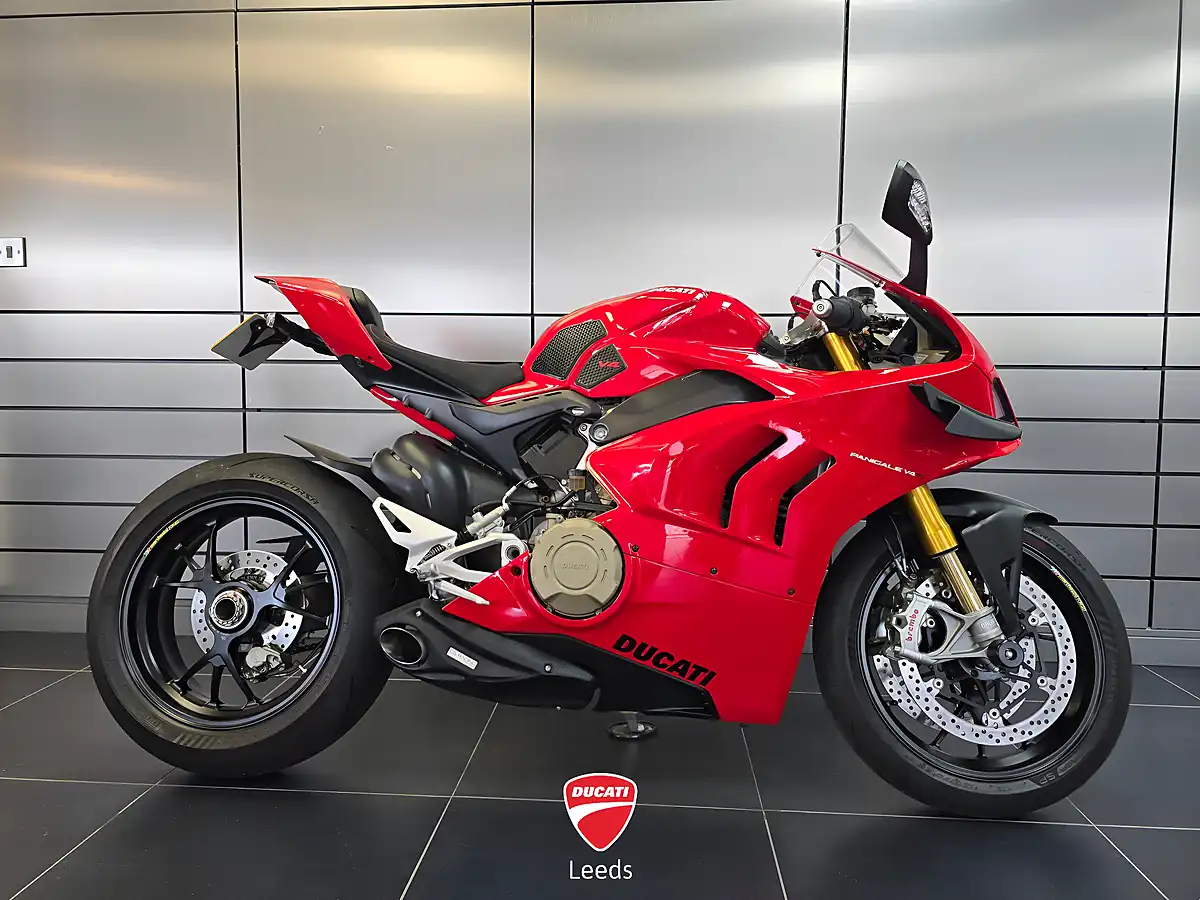Used 2020 Ducati Panigale V4 S Red - Front View
