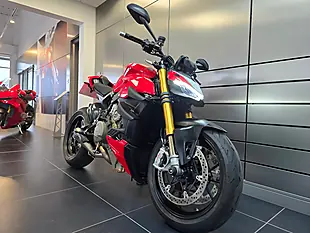 Used 2020 Ducati Streetfighter V4 S Red - Interior and Exterior details 2