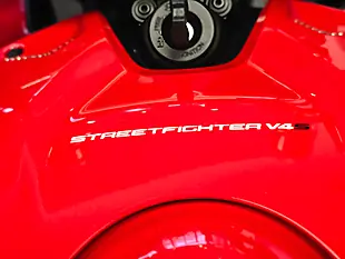 Used 2020 Ducati Streetfighter V4 S Red - Interior and Exterior details 20
