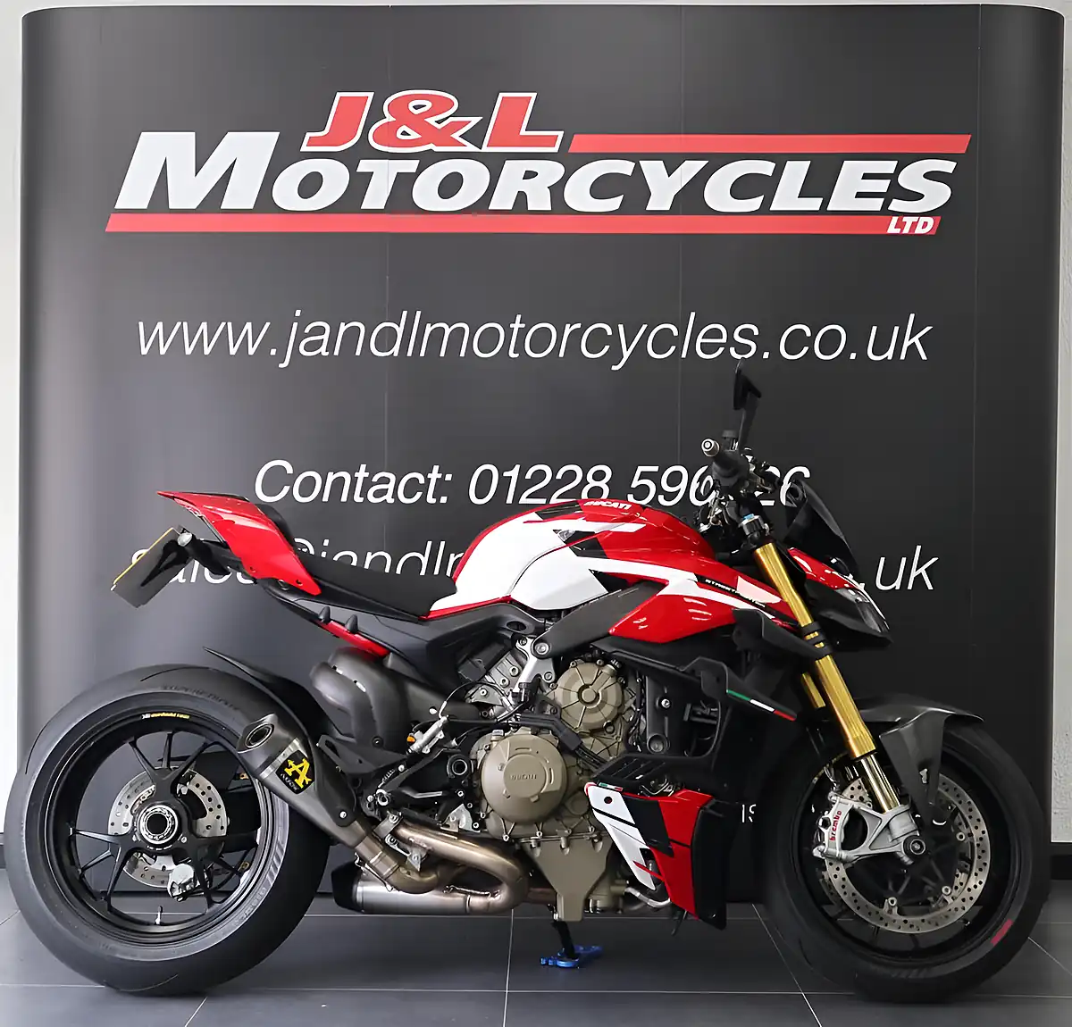 Used 2020 Ducati Streetfighter V4 S Red - Front View