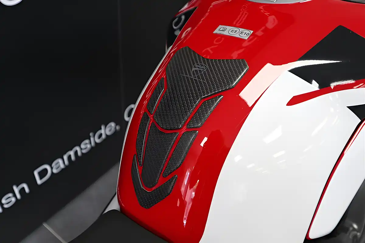 Used 2020 Ducati Streetfighter V4 S Red - Interior and Exterior details 12