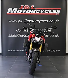 Used 2020 Ducati Streetfighter V4 S Red - Interior and Exterior details 4