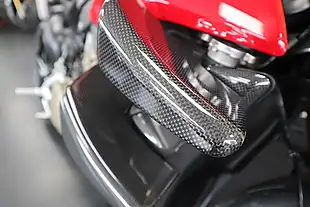 Used 2020 Ducati Streetfighter V4 S Red - Interior and Exterior details 7
