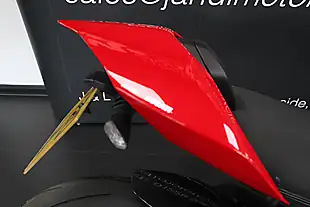 Used 2020 Ducati Streetfighter V4 S Red - Interior and Exterior details 8
