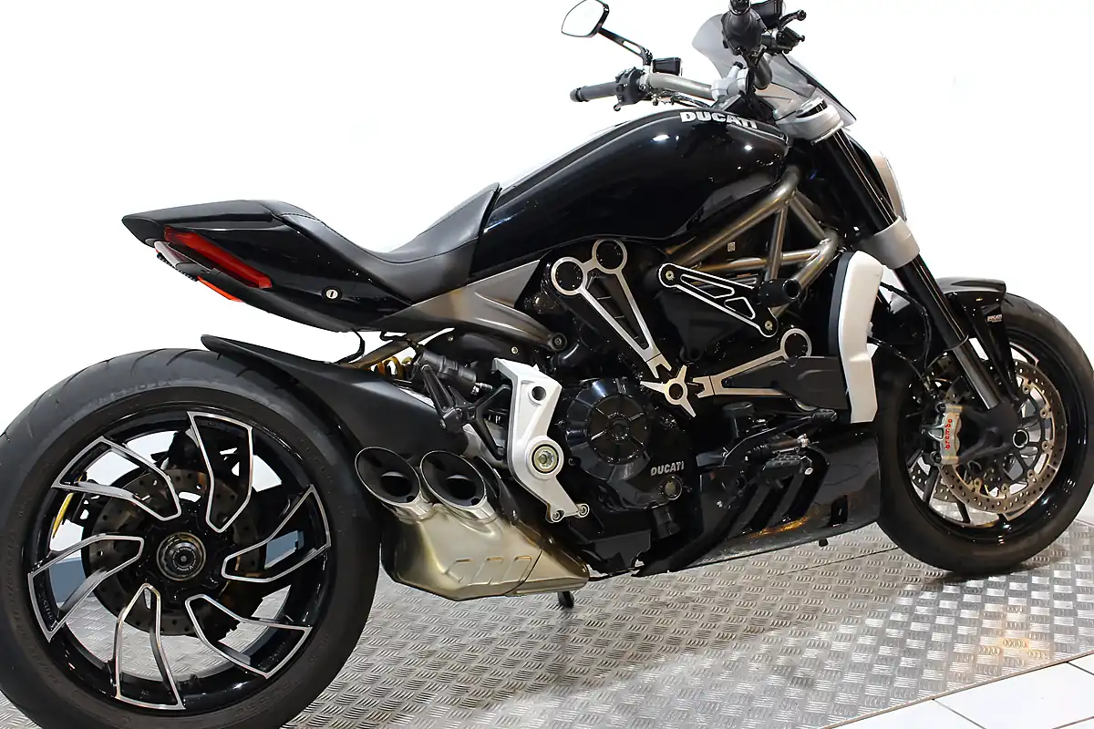 Used 2020 Ducati X-Diavel S Black - Interior and Exterior details 3