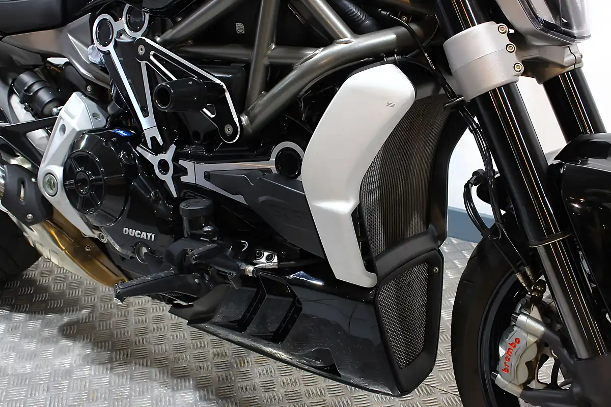 Used 2020 Ducati X-Diavel S Black - Interior and Exterior details 6