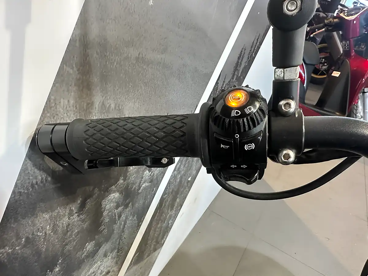Used 2020 Fantic Flat Track 500 Matt Black Metallic - Interior and Exterior details 10