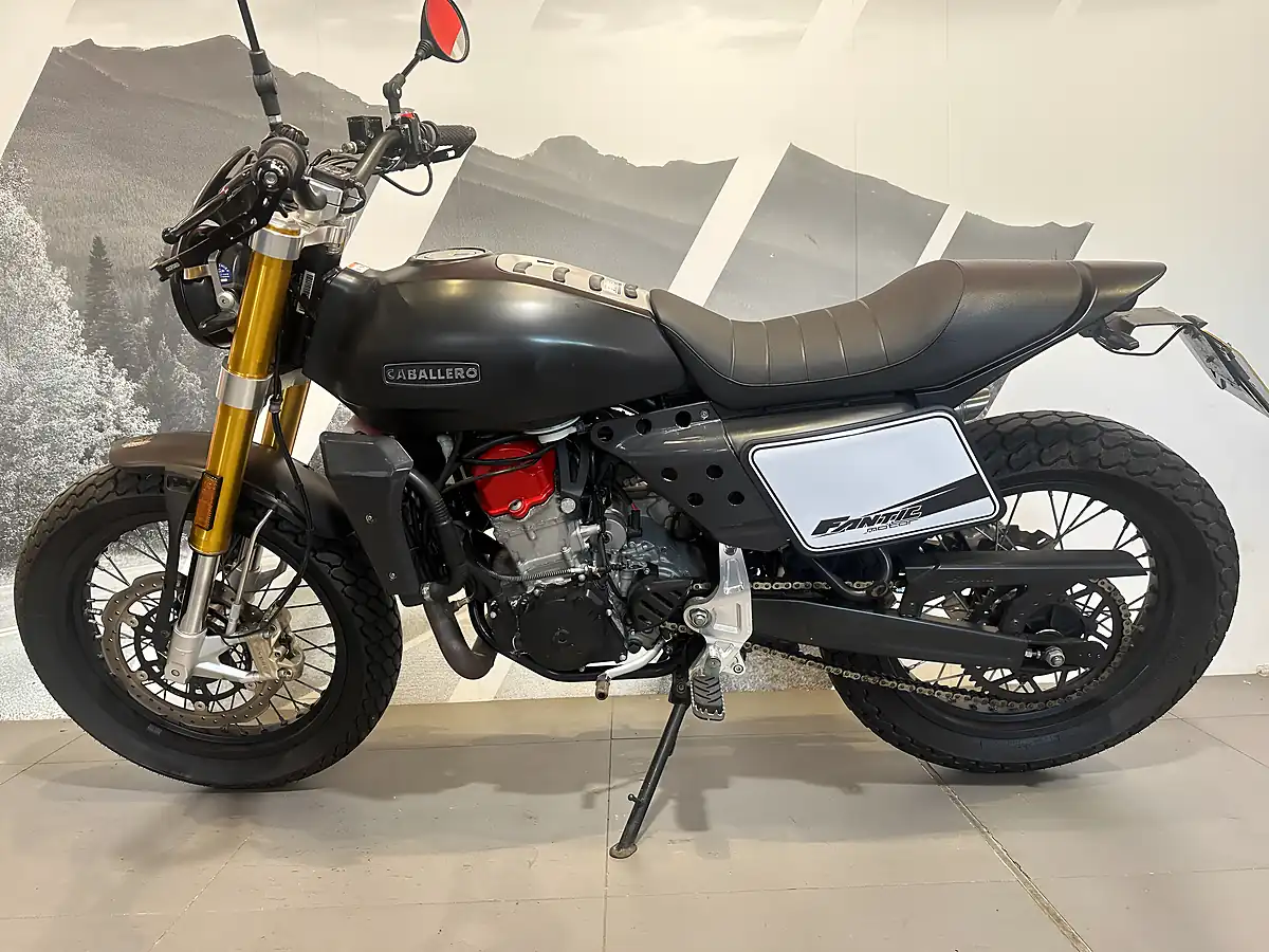 Used 2020 Fantic Flat Track 500 Matt Black Metallic - Interior and Exterior details 2