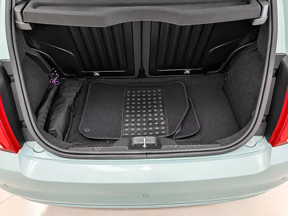 Used 2020 Fiat 500 Launch Edition Dew Green - Interior and Exterior details 18