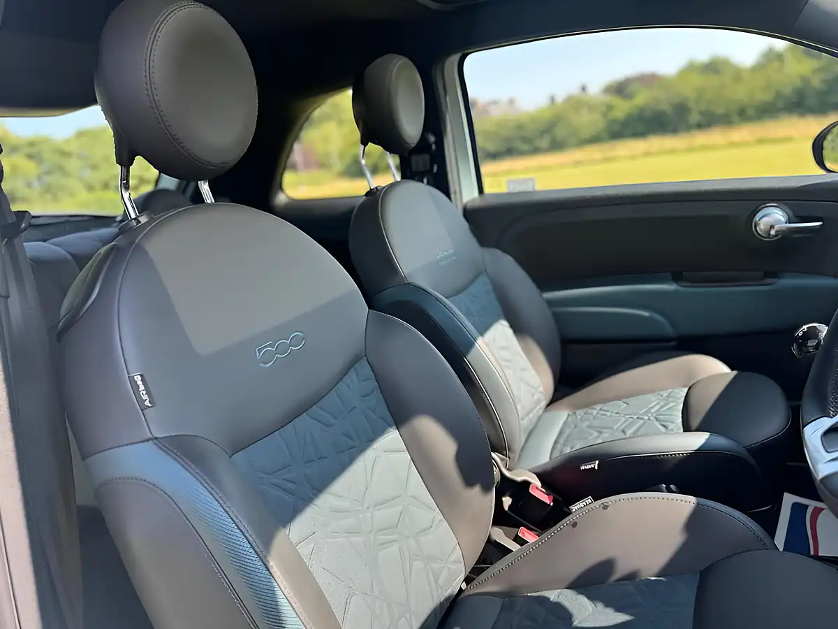 Used 2020 Fiat 500 Launch Edition Green - Interior and Exterior details 10