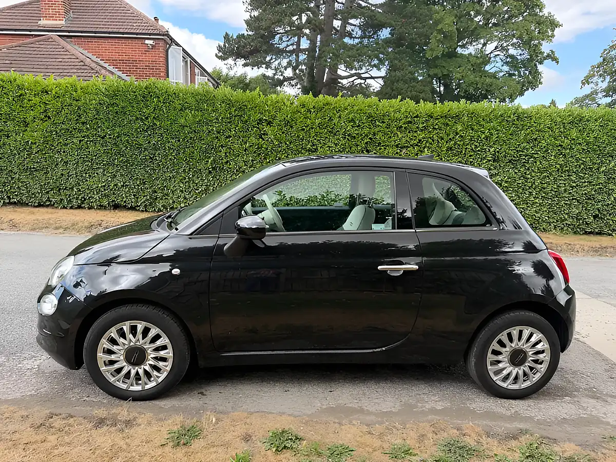 Used 2020 Fiat 500 Lounge Black - Interior and Exterior details 8