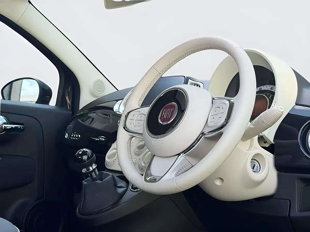 Used 2020 Fiat 500 Lounge Black - Interior and Exterior details 11