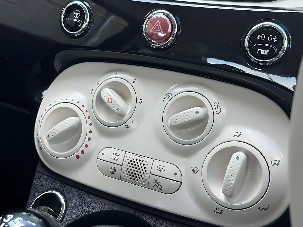 Used 2020 Fiat 500 Lounge Black - Interior and Exterior details 17