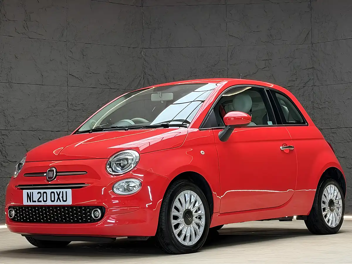 Used 2020 Fiat 500 Lounge Glam Coral - Front View