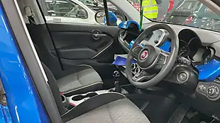 Used 2020 Fiat 500X City Cross Blue - Interior and Exterior details 10