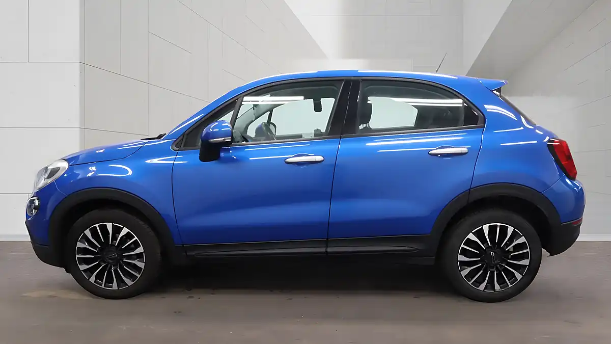 Used 2020 Fiat 500X City Cross Blue - Interior and Exterior details 7