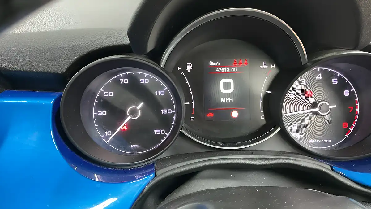Used 2020 Fiat 500X City Cross Blue - Interior and Exterior details 9