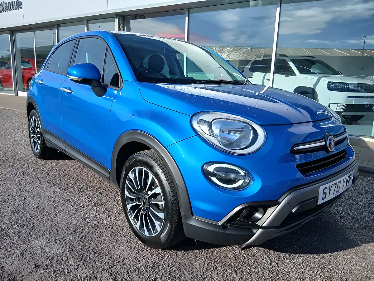 Used 2020 Fiat 500X City Cross Blue - Interior and Exterior details 6