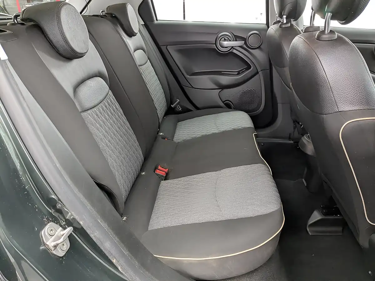 Used 2020 Fiat 500x City Cross Green - Interior and Exterior details 11