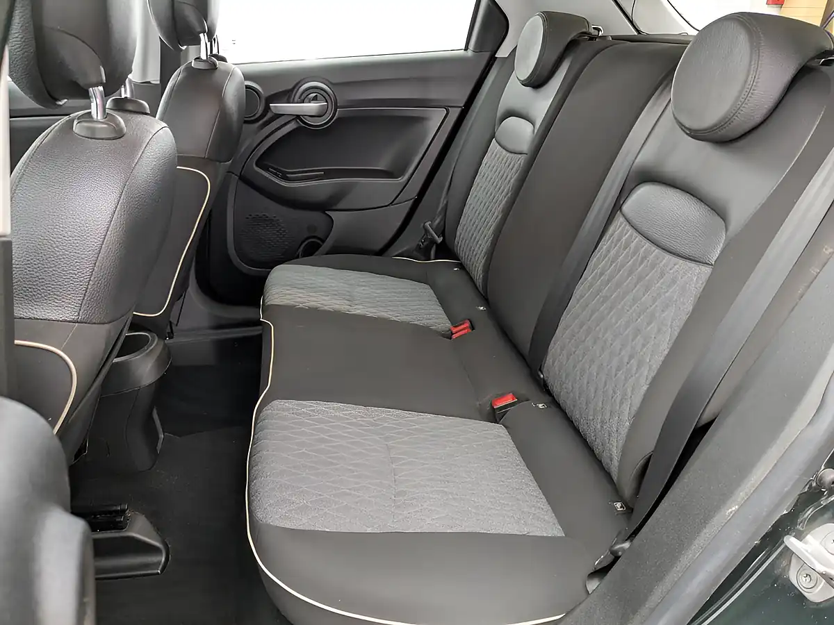 Used 2020 Fiat 500x City Cross Green - Interior and Exterior details 12