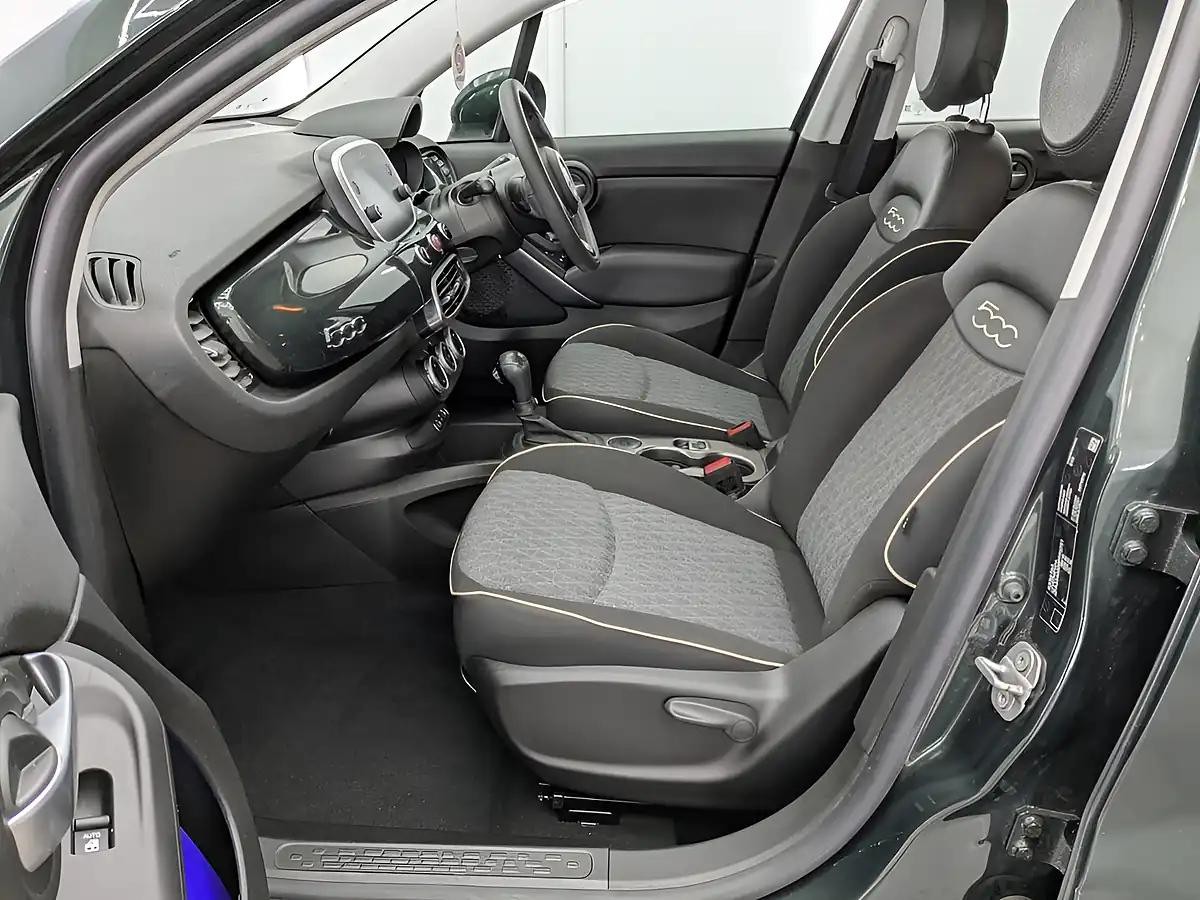 Used 2020 Fiat 500x City Cross Green - Interior and Exterior details 14